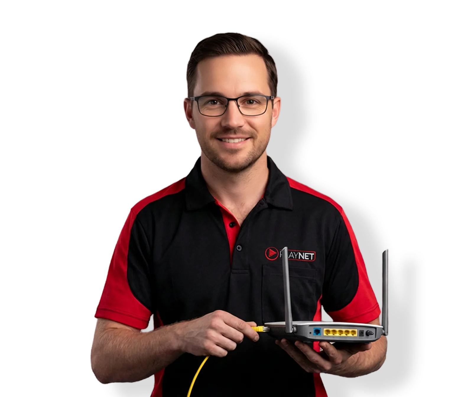 Técnico PLAYNET realizando instalação